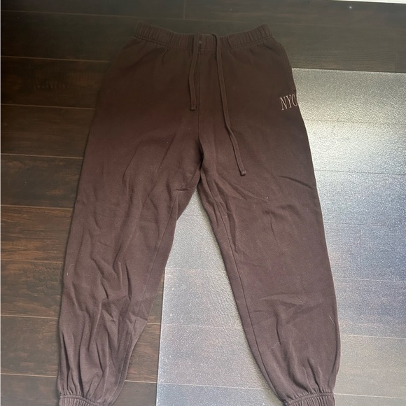 Garage NYC sweats - Picture 1 of 4